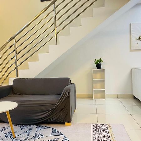 Minimalist Loft2 Decentrum Wifinetflix Kajang Bagian luar foto