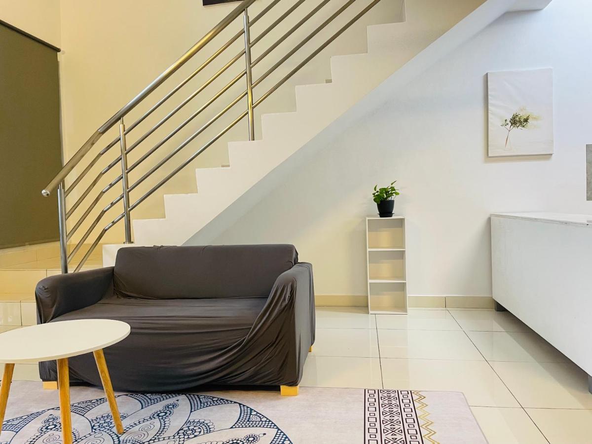Minimalist Loft2 Decentrum Wifinetflix Kajang Bagian luar foto